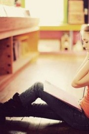 超美当你沉浸在音乐里心就会变得平和与安静图片