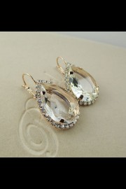 最新耳朵上的饰品你不可错过任何一款图片