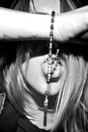 欧美模特艺术造型个性黑白写真图片