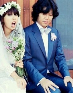 漂亮雪白的婚纱悄然在我心里为你埋下图片