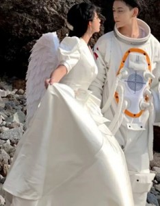 又酷又飒的头像女霸气冷酷无情情侣，精致的帅哥美女