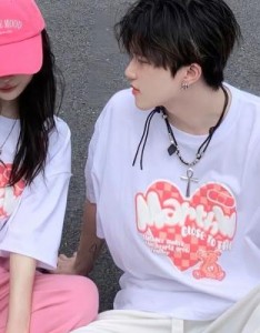 2022最潮情侣头像不容易发现，沉默是我最后的温柔