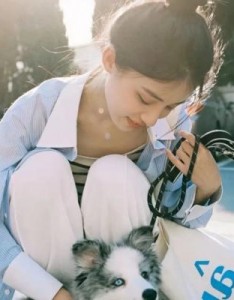 2022最火情侣头像真人，我的初衷是陪你到最后