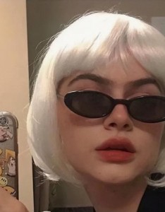 光鲜亮丽的外表冷艳头像女高冷霸气欧美