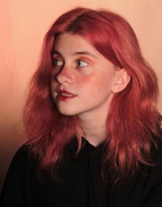 欧美女生头像ins高级质感，沉默不是拖延而是舍不得