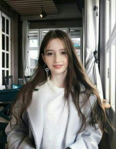 2022清新脱俗的欧美女生头像，唯美气质少见难得的