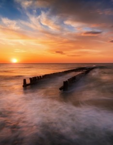 海上夕阳唯美意境图片