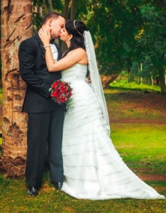 情侣接吻唯美意境图片