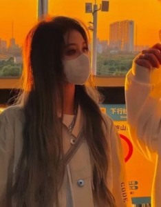 颜值高又很甜的情侣头像男生帅气真人，每个女孩都值得被宠爱呦