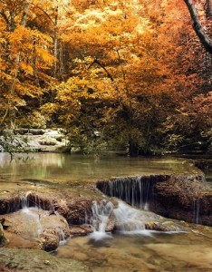 高清风景图片瀑布流，白茫茫一片，显得格外幽静
