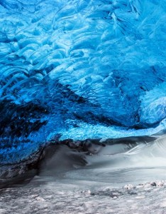 冰川风景图片，一定别错过山脚下的蓝月谷