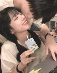 2023最新很高级很甜又很有魅力的高冷情侣头像一男一女