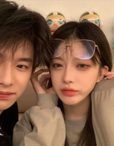 很甜又很撩人的双人情侣头像一男一女最新版，喜欢就是喜欢没有什么理由