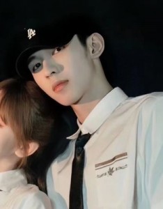 2023全新好看让人羡慕很甜又很幸福情侣头像，一看就特别的般配的