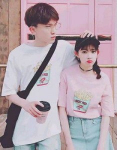 唯美霸气的男女情侣头像图片两人一左一右，抛下以前好好爱你