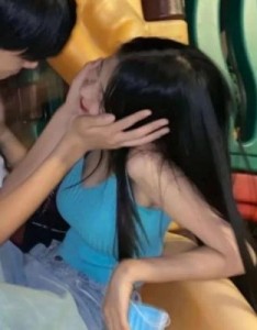 小众又很甜一眼惊艳的精致情头高清优质情侣头像，眼中闪烁着幸福的光芒