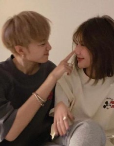 文艺范温柔又幸福的不易撞的情侣头像真人版，懂得在现实中表达感情的人