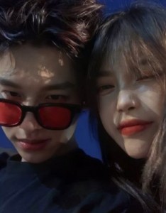 很完美的绝版情侣头像别致真人，彼此之间的温暖和感受在心中荡漾