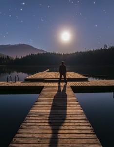 风景图片唯美 非常漂亮的木质栈桥图片