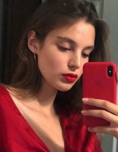 好看优质抖音最火欧美女生头像