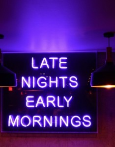 个性意境图片 璀璨夺目的霓虹灯图片