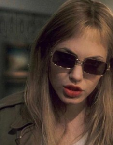 欧美女生头像展现出的自信、自然、朝气蓬勃