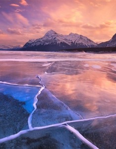关于风景最美意境图片，冰川融化唯美雪景图片