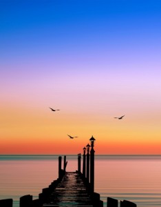 黄昏大海船舶唯美意境摄影图片