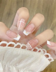 超受欢迎的纯欲风气质美甲款式 显手白纯欲天花板的美甲款式