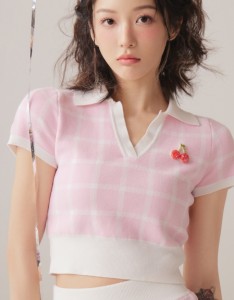 曹婉瑾 可爱粉色套装 美女手机壁纸