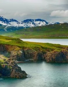 冰岛的初夏美景手机壁纸