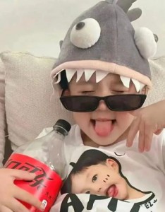 可爱小孩情侣头像一对，让它成为彼此头像的展示