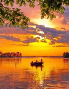 唯美意境夕阳风景美图，火红的太阳火烧云