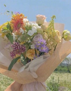 唯美花束静物意境图片，这样的头像使用心情会不错的