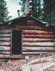 唯美房子风景，郊外的木屋图片