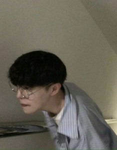 受挫的浪漫主义者 霸气兄弟头像一人一张