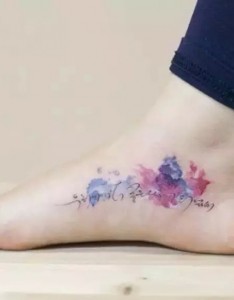 简洁文艺范儿小纹身