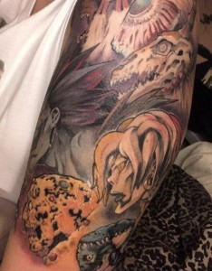 骷髅和人物纹身图案 男生手臂上骷髅和人物纹身图片